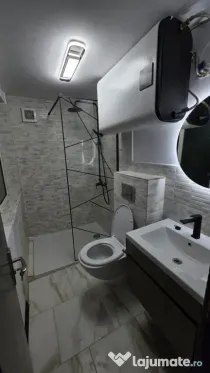 execut lucrări de construcții, renovări și amenajări interioare/exterioare