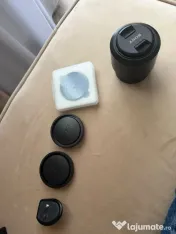 Sony ZV-E10,obiectiv kit, obiectiv 50mm  trepied, geantă 