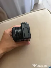 Sony ZV-E10,obiectiv kit, obiectiv 50mm  trepied, geantă 