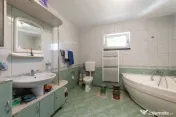 Casa visurilor cu livada roditoare si gradina amenajata 