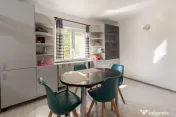 Casa visurilor cu livada roditoare si gradina amenajata 