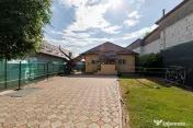 Casă cu teren de 634 mp și beci | Calea Câmpulung, Pit...