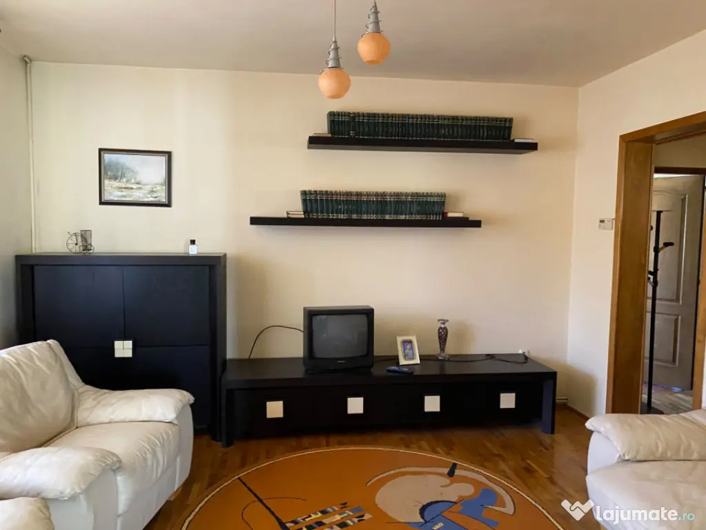 Casă spațioasă cu 4 camere, 120 mp, 2 terase și balcon ?