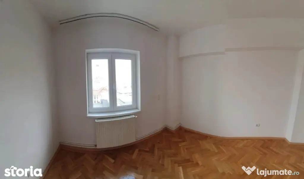 Vand apartament Ultracentral Tg. Mures apartament cu 4 camere și 2 bai