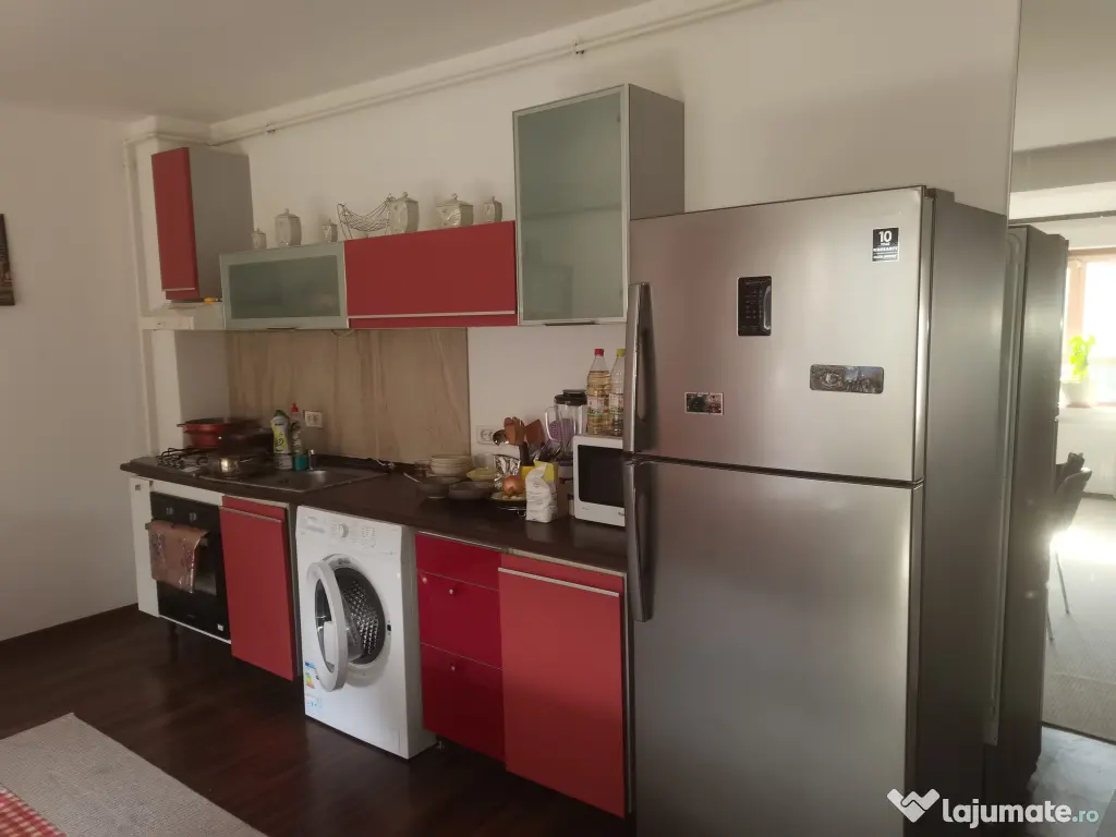 Apartament cu doua camere mobilat si utilat zona Semicentrala vedere munti - Busteni (Prahova)