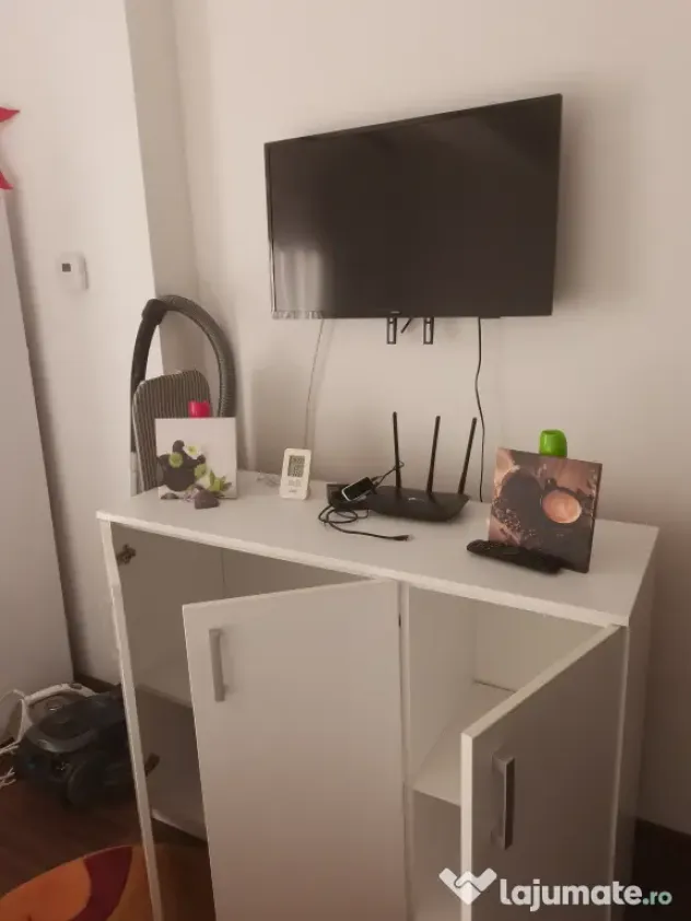 Apartament cu doua camere mobilat si utilat zona Semicentrala vedere munti - Busteni (Prahova)