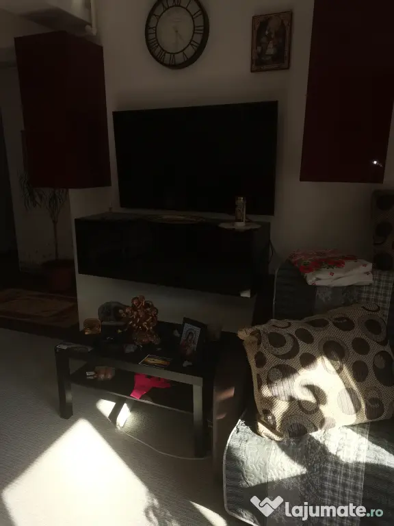 Apartament cu doua camere mobilat si utilat zona Semicentrala vedere munti - Busteni (Prahova)