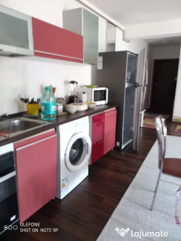 Apartament cu doua camere mobilat si utilat zona Semicentrala vedere munti - Busteni (Prahova)