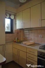 Apartament cu doua camere mobilat si utilat 