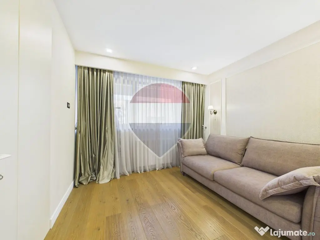 Apartament confortabil cu 3 camere de vanzare in Cortina ...