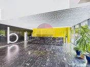 Apartament confortabil cu 3 camere de vanzare in Cortina ...
