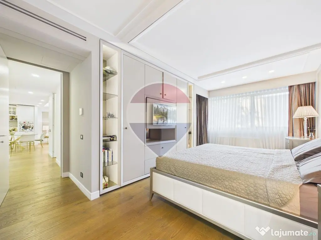 Apartament confortabil cu 3 camere de vanzare in Cortina ...