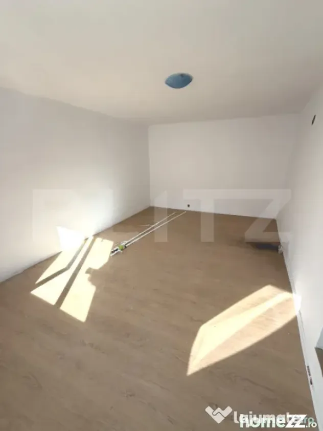 Casă complet renovată de vânzare în Săcele | Se predă - Sacele (Brasov)