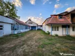 Teren intravilan 8.280 mp, utilități și construcții –