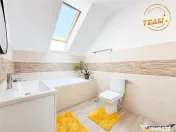 FILM 3D! Mai mult decat o casa: un camin construit cu sufle 