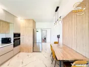 FILM 3D! Mai mult decat o casa: un camin construit cu sufle