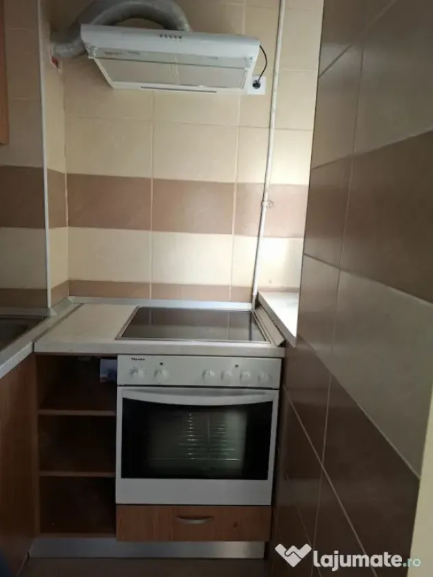 Garsoniera zona NOUA