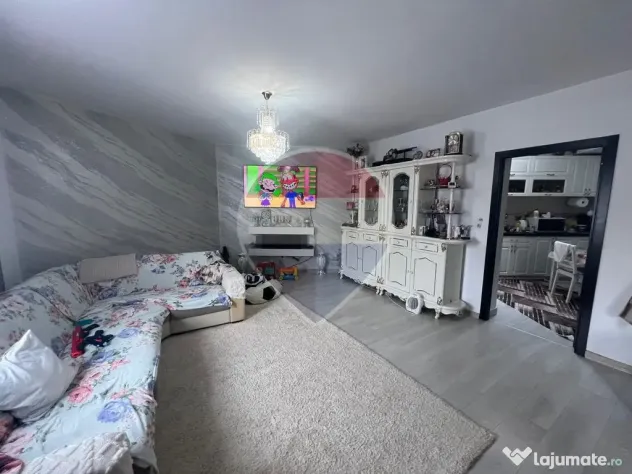 Casă 3 camere de vânzare în zona Tabacari