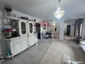 Casă 3 camere de vânzare în zona Tabacari