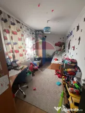 Casă 3 camere de vânzare în zona Tabacari