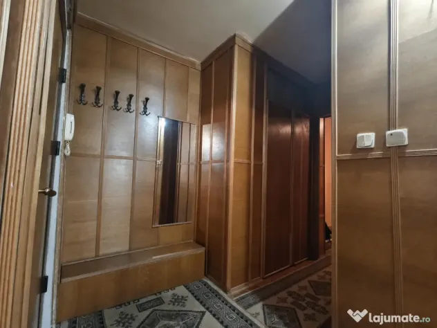 Proprietar – apartament 3 camere, 70 mp, etaj 1, garaj inclus | Girocului