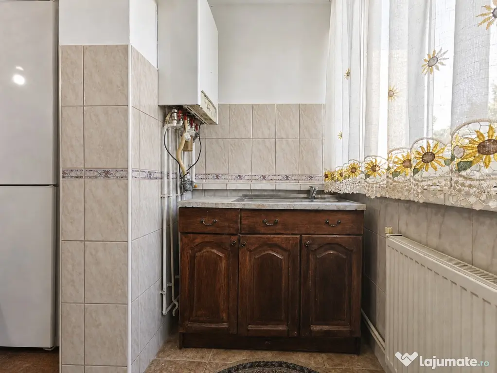 Proprietar – apartament 3 camere, 70 mp, etaj 1, garaj inclus | Girocului