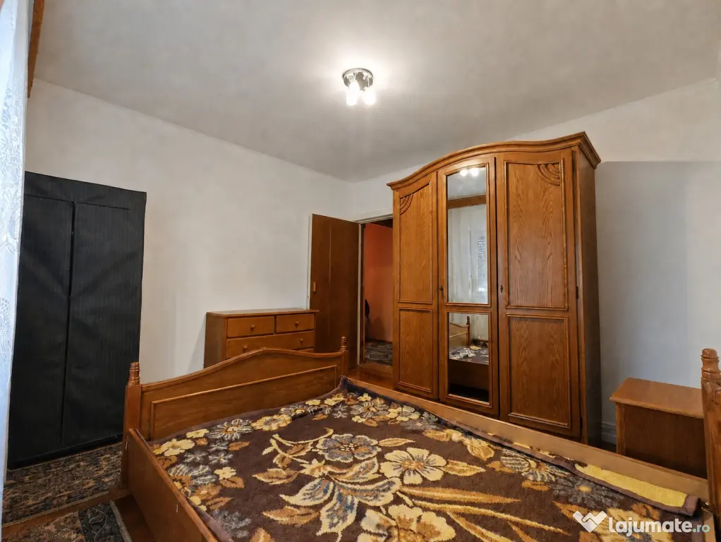 Proprietar – apartament 3 camere, 70 mp, etaj 1, garaj inclus | Girocului
