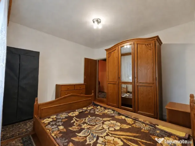Proprietar – apartament 3 camere, 70 mp, etaj 1, garaj inclus | Girocului