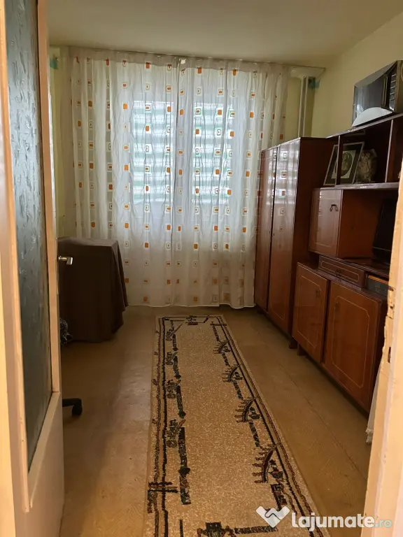 De Vanzare Apartament