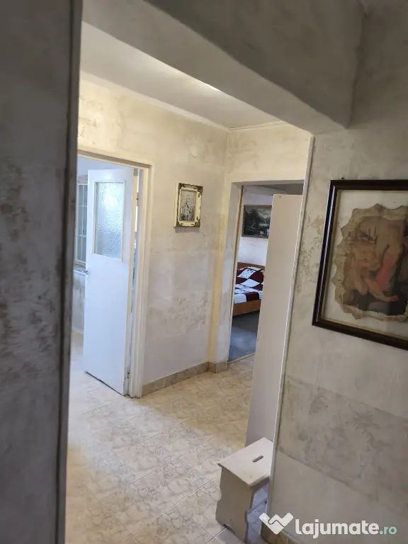De Vanzare Apartament