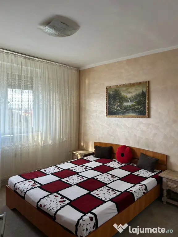 De Vanzare Apartament