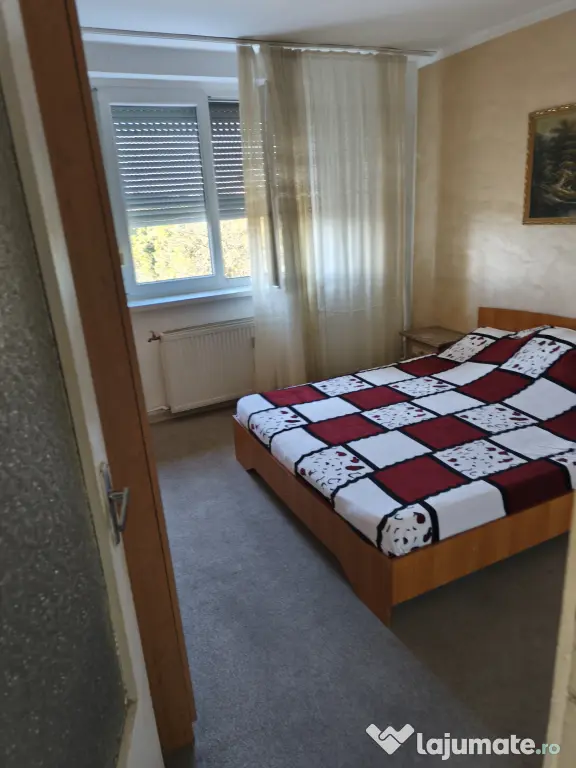 De Vanzare Apartament