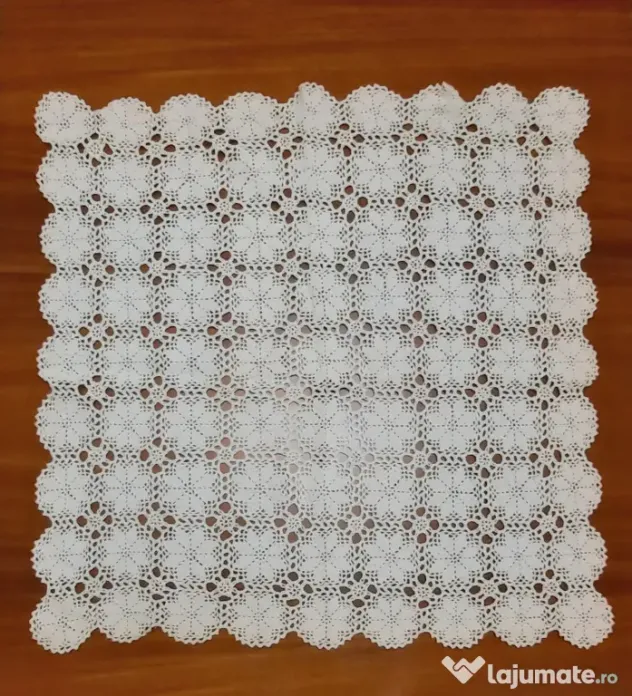 Fata de masa | Set mileuri crosetate manual, 3 piese mari + mai multe piese mici