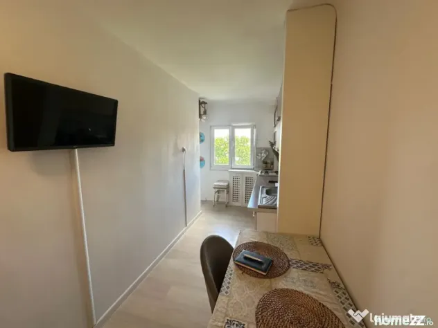 Apartament 2 camere decomandat 45mp + balcon Rovine