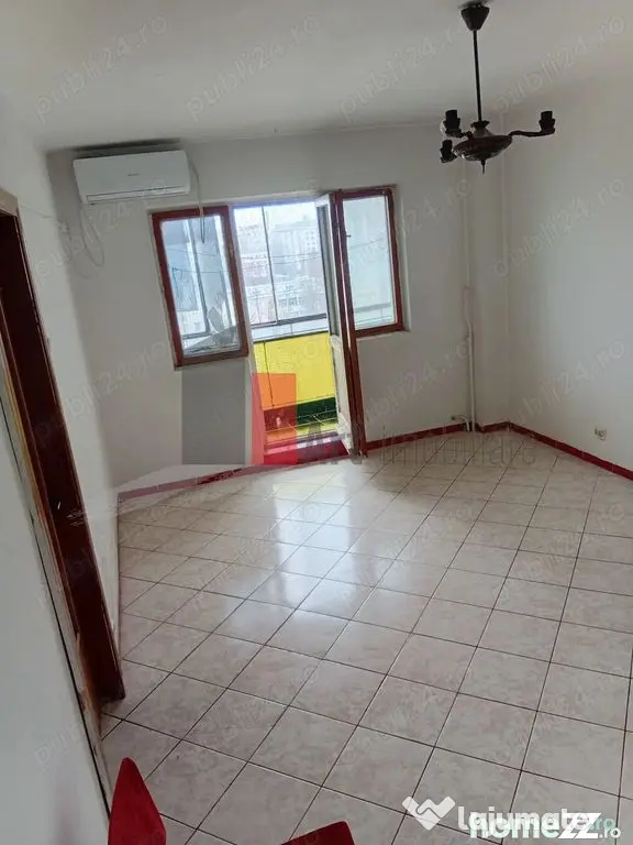 Vindem apartament 2 camere in Crangasi