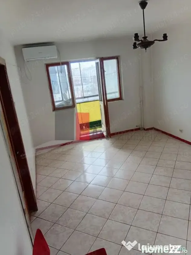 Vindem apartament 2 camere in Crangasi