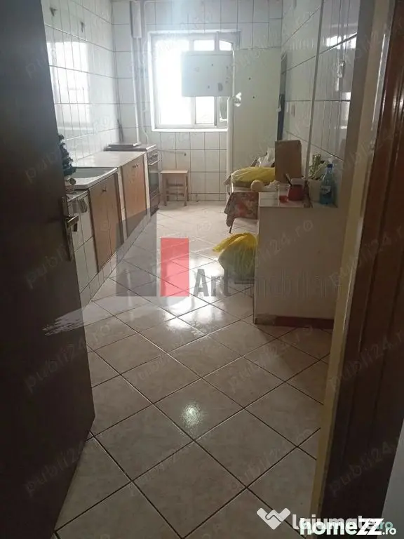 Vindem apartament 2 camere in Crangasi