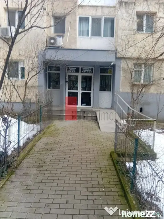 Vindem apartament 2 camere in Crangasi