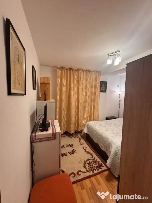 Apartament de închiriat
