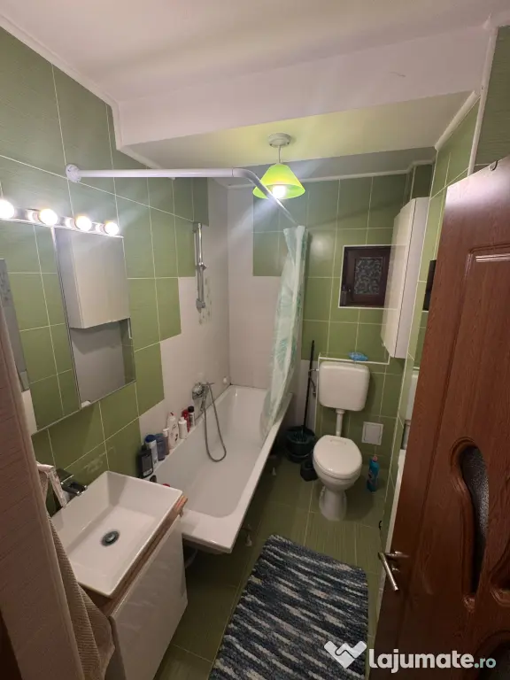 Apartament de închiriat