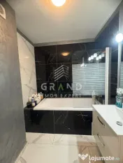 Apartament 2 camere de vanzare , zona Vivo, Floresti.