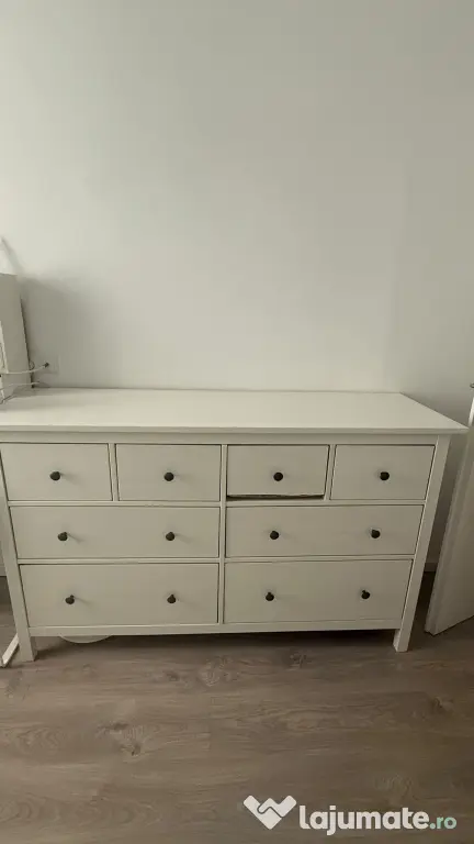 Set Mobilier IKEA HEMNES: Divan Extensibil + Saltea Somneo + Comodă 8 Sertare