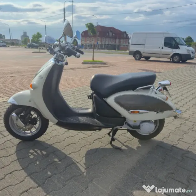 Scuter Aprilia Mojito 49cc – 2006 – 10.663 km