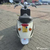 Scuter Aprilia Mojito 49cc – 2006 – 10.663 km