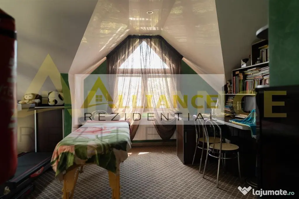 Casa Individuala - 766mp - Piscina si foisor- 7 camere 7 bai