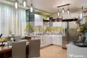 Casa Individuala - 766mp - Piscina si foisor- 7 camere 7 bai 