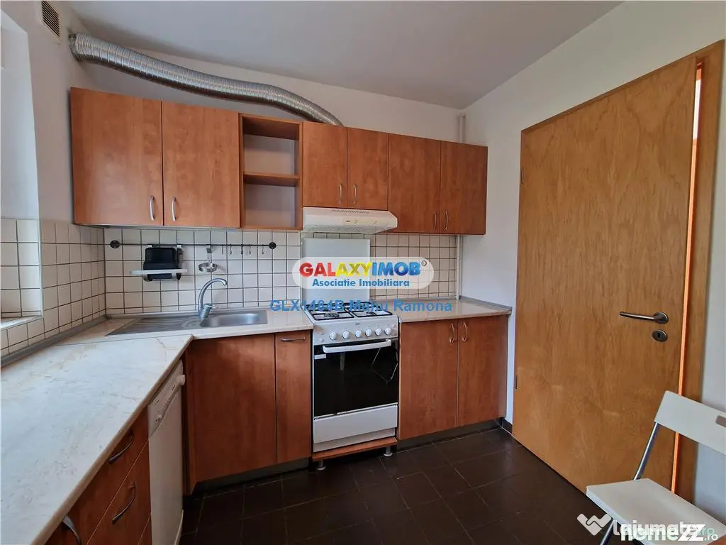 Apartament 3 camere, parcare proprie - Cart. German Chitila