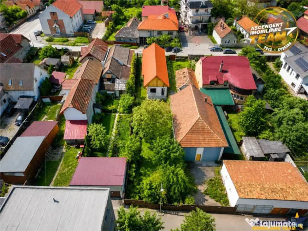 Casa cu potential, acces la din 2 strazi, 512 mp teren,