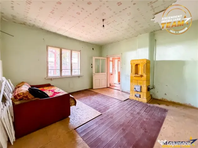 Casa cu potential, acces la din 2 strazi, 512 mp teren,