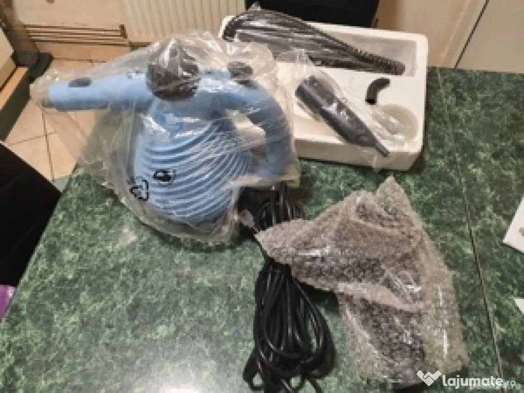 Aparat de curatat Steam Cleaner + accesorii